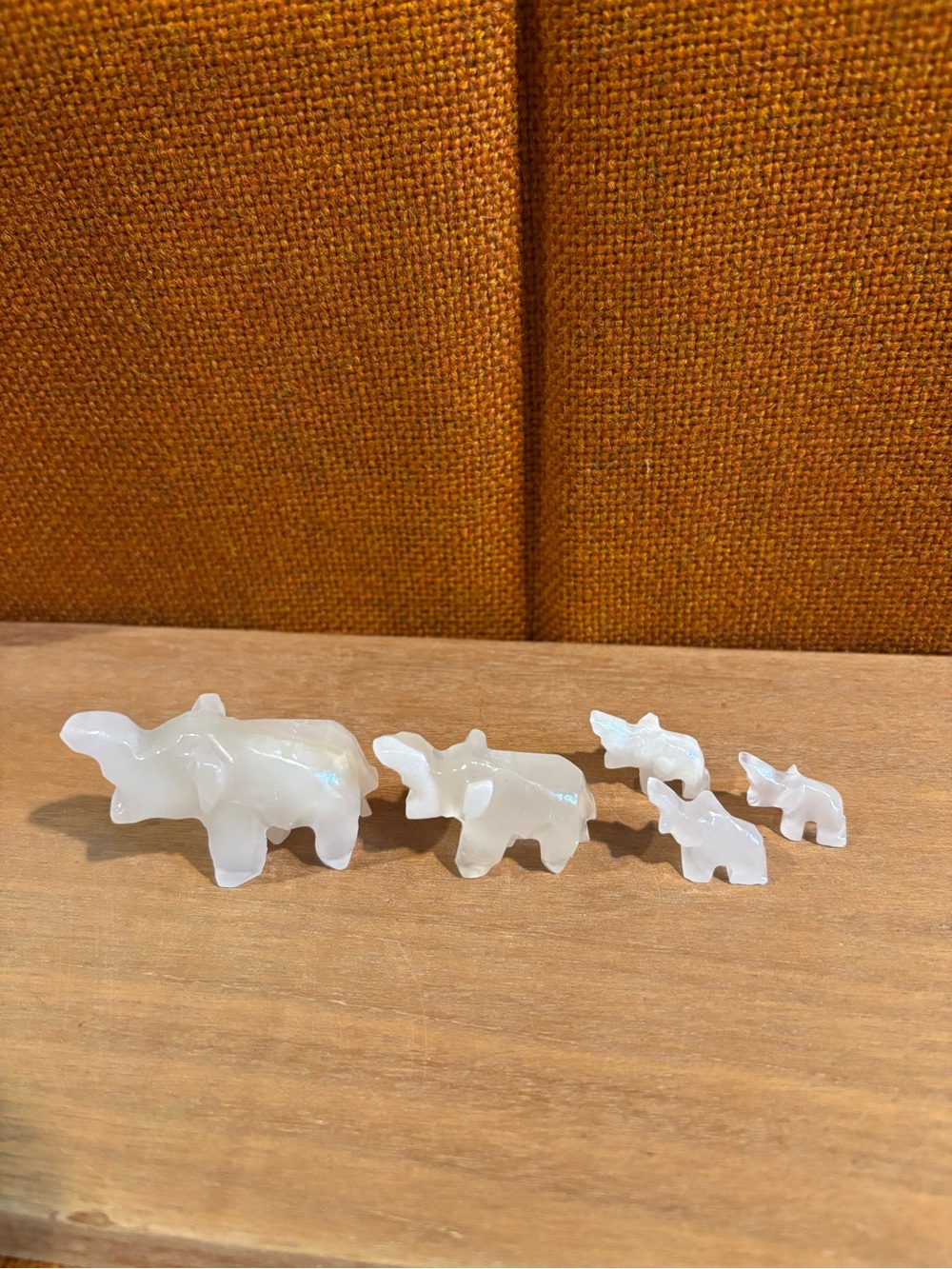 Miniature Onyx Elephant Family - Picture 6 of 7